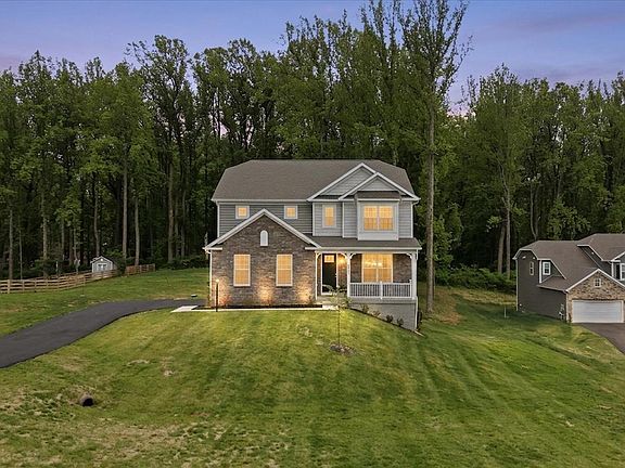 3rd image of 7817 Holston Ln