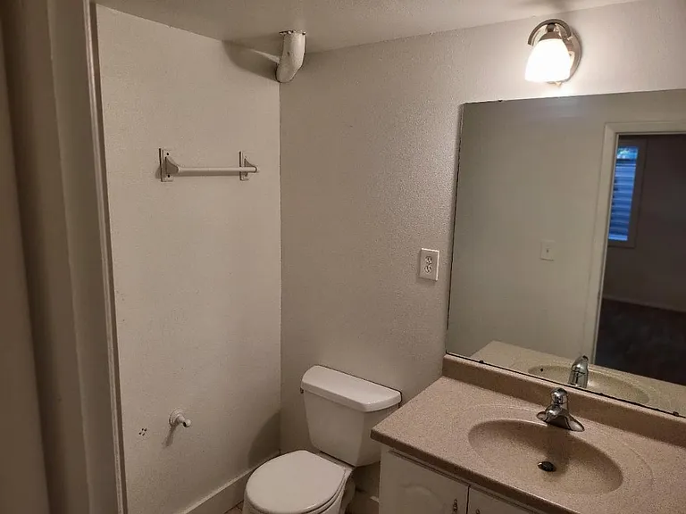 2417 Purdue Cir — Photo 8