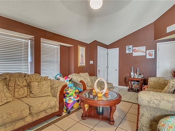 5th image of 1562 Michelangelo Dr