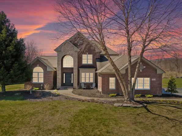 2034 Shane Ct, Oxford, MI 48370