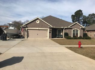 651 Powell Dr NE, Fort Walton Beach, FL 32547