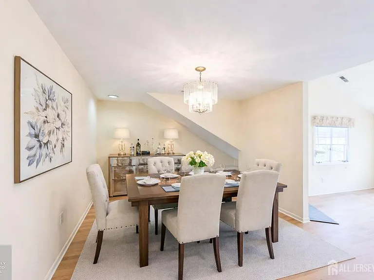 1 Rutland Ln — Photo 15