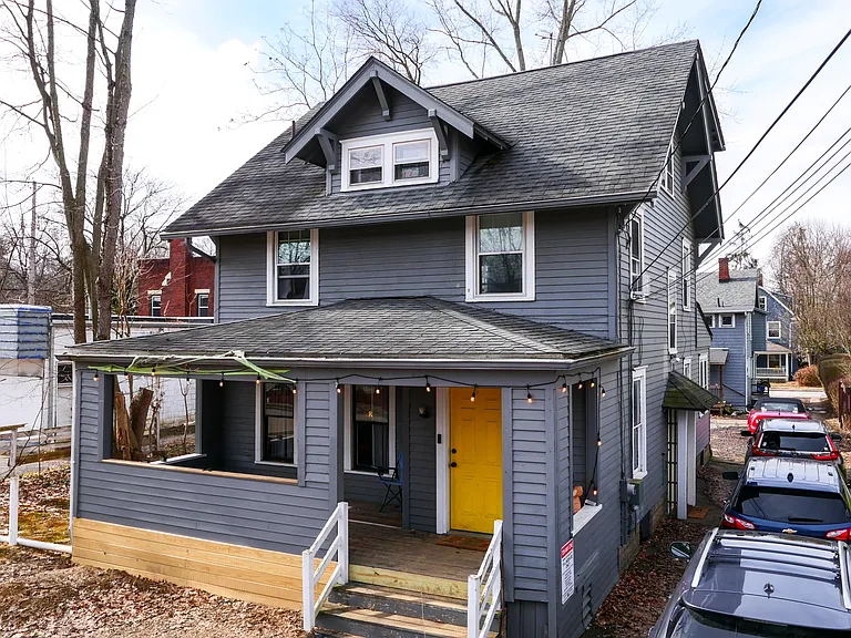 114 Linden Rd — Photo 36