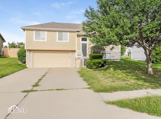 11428 N Tennessee Ave, Kansas City, MO 64157