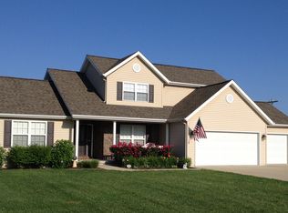 15133 N Holden Ave, Effingham, IL 62401