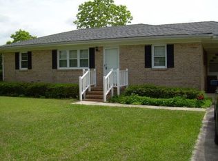 2762 Reaves Ferry Rd, Nakina, NC 28455