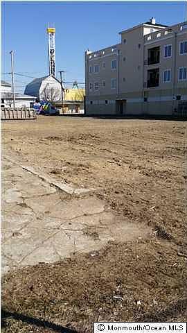 1st image of 288 Beachway Ave