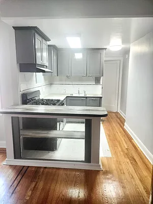 Rented by Chana Ofek, LREB | media 22