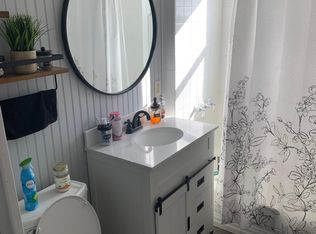 16 Branch Ave FLOOR 2, North Smithfield, RI 02896