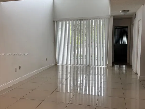 4639 NW 97th Ct #18, Doral, FL 33178