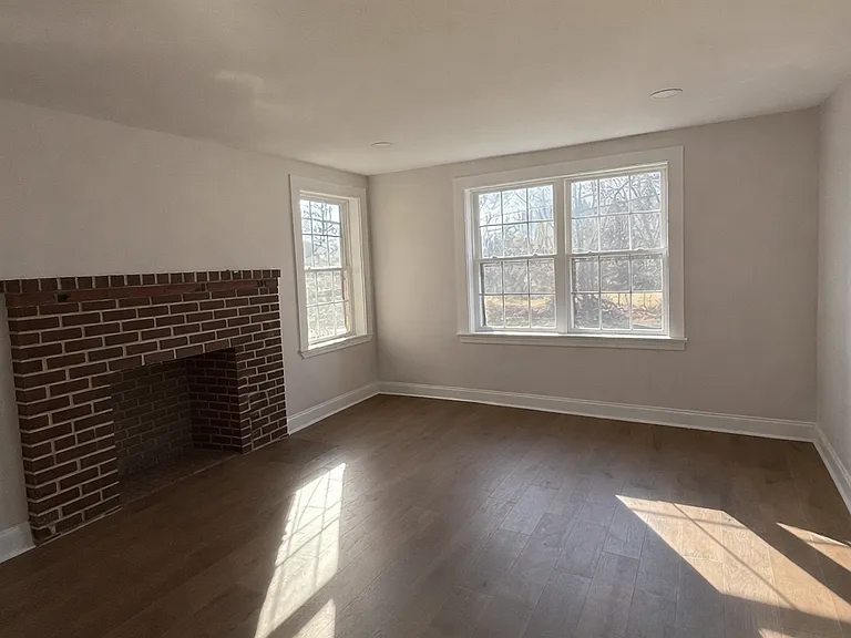 13770 Howard Rd — Photo 4