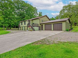 216 Sturtz Rd, Stoystown, PA 15563