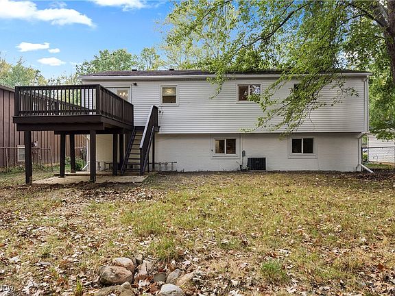 4th image of 954 Bennett Dr