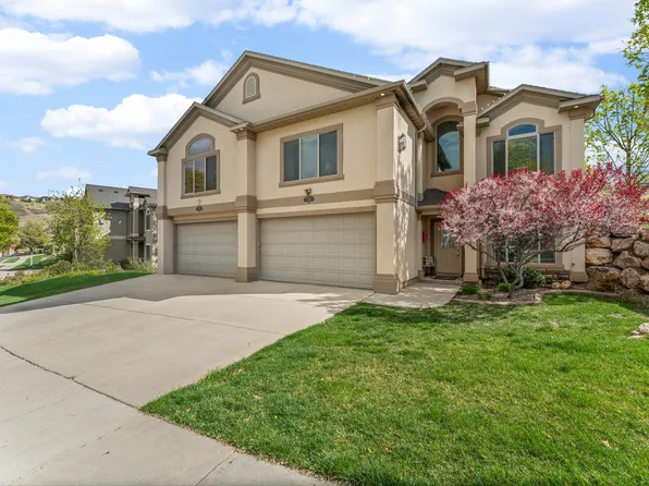178 E Edgecrest Ln, North Salt Lake, UT 84054