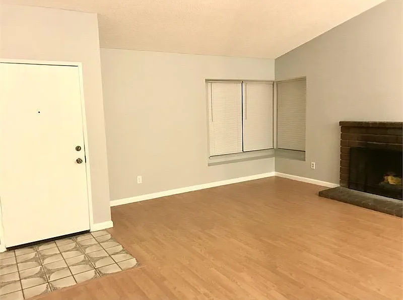 14949 Rio Grande Dr — Photo 2