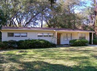 111 Riverview Dr, Saint Simons Island, GA 31522