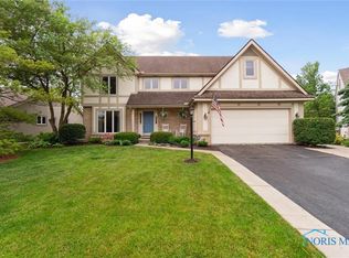 7605 Red Pines Dr, Sylvania, OH