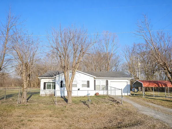 700 Vine St, Pulaski, IL 62976