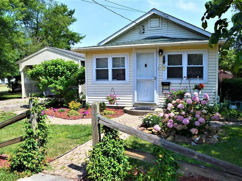 1st image of 123 Highland Ave