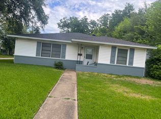 1372 Harriot St, Beaumont, TX 77705