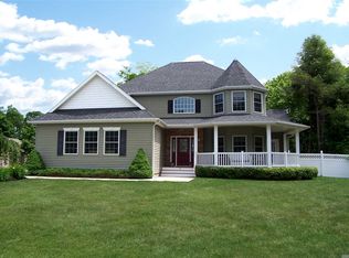 17 Graces Way, Centereach, NY 11720