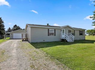 318 Spruce St, Hortonville, WI 54944