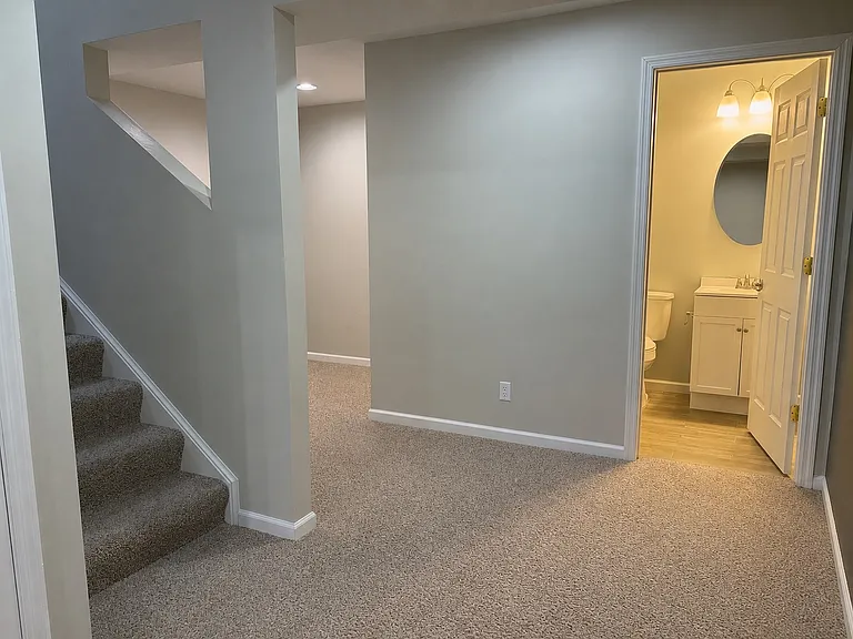 1921 Spring Ridge Dr — Photo 16