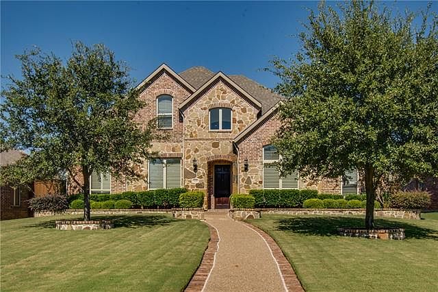 Stunning Highland Home!