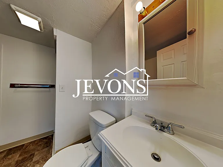 1509 Swan Ave — Photo 20