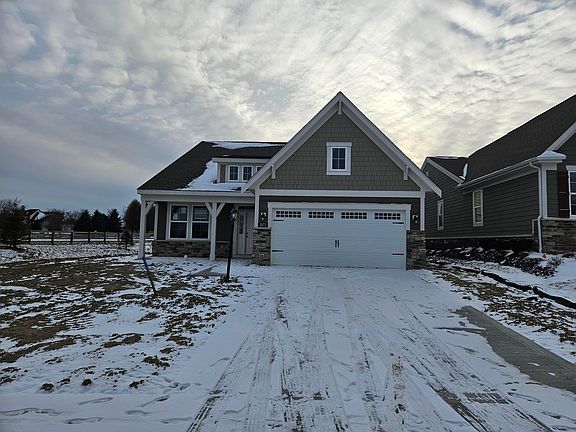 3rd image of 1071 Goldwell Dr