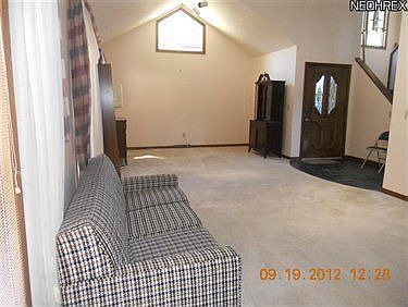 3rd image of 27 Brandon Pl