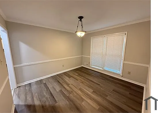3 bed, 1942 sqft, $2,350 — Photo 3