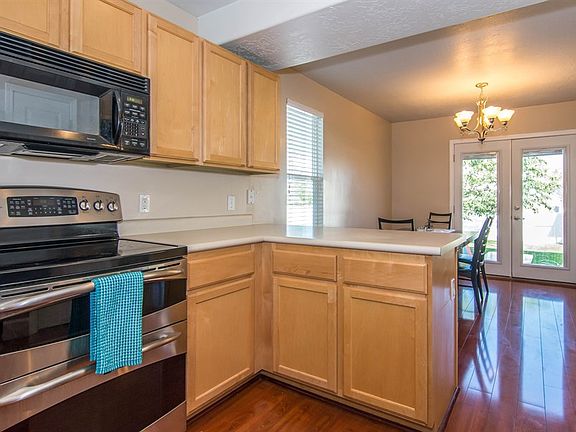5th image of 152 Regatta Ln
