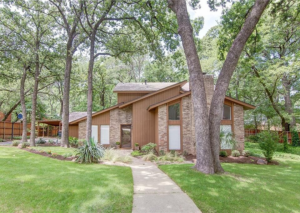 1st image of 418 Lakevista E