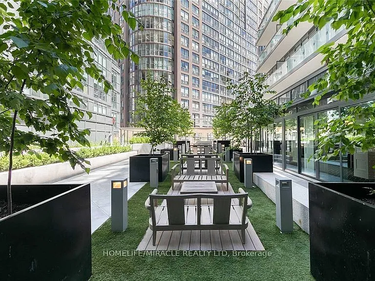 955 Bay St #2809 — Photo 11