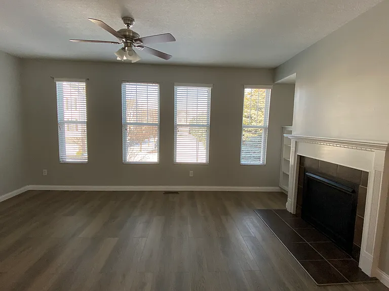 328 Lemery Dr — Photo 3