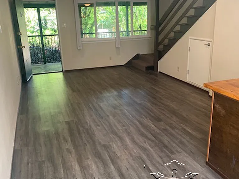 320 Bennett St — Photo 3