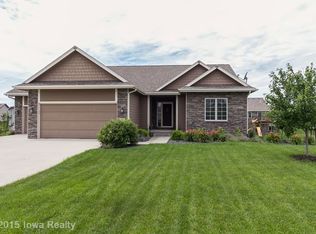 1318 89th St, West Des Moines, IA 50266