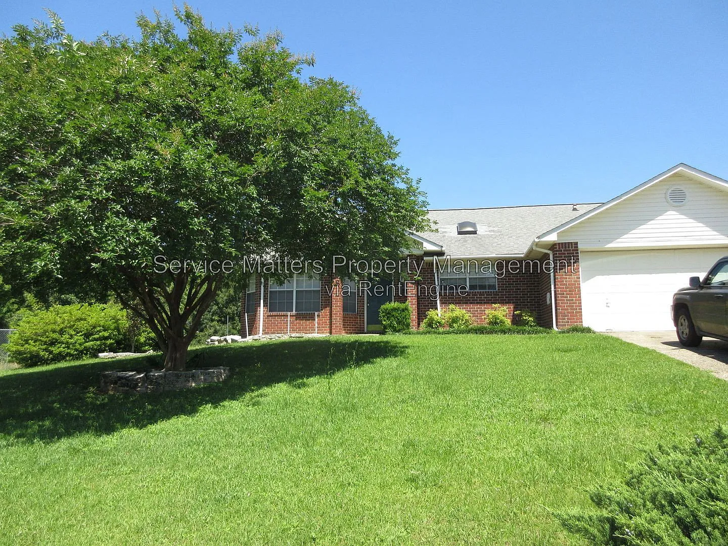 3 bed, 2.0 bath, 1805 sqft, $1,800 — Photo 1