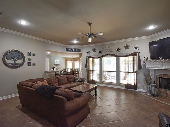 3rd image of 11076 Westhaven Cir
