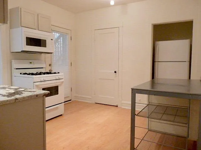 2 bed, 750 sqft, $1,775 — Photo 3