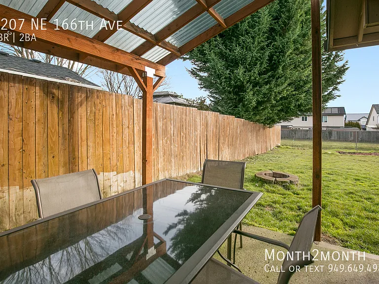 1207 NE 166th Ave — Photo 28