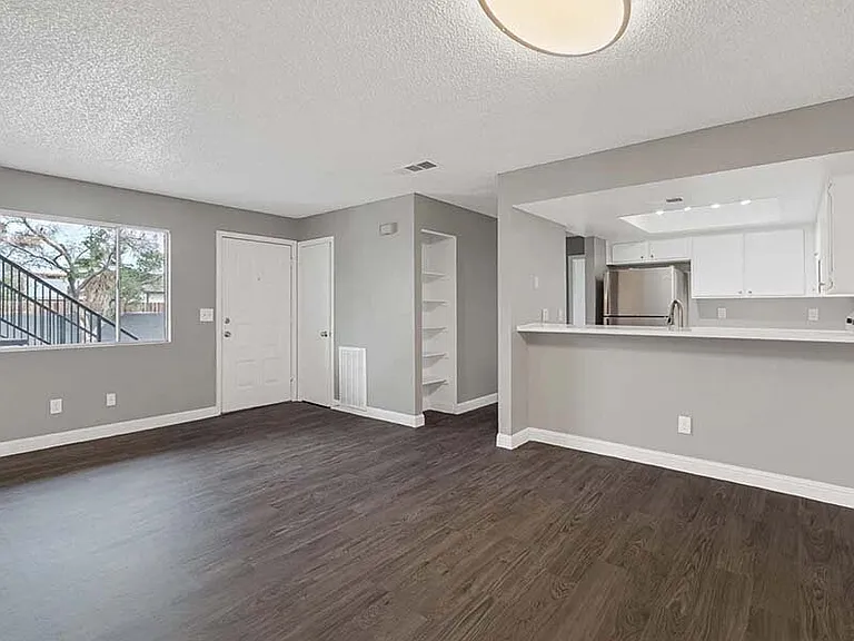 The Harrison Apartments — Photo 22
