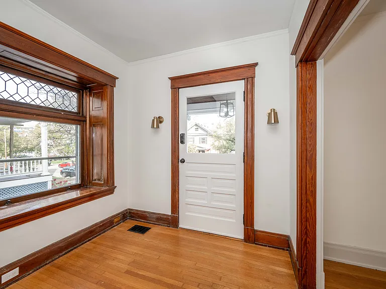 2737 Arbor Ave — Photo 14