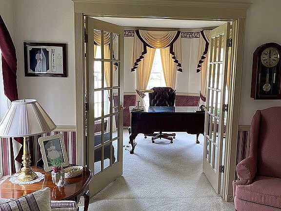 Living Rm & Office