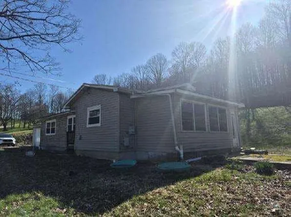 360 Salem Church Rd, Belle Vernon, PA 15012