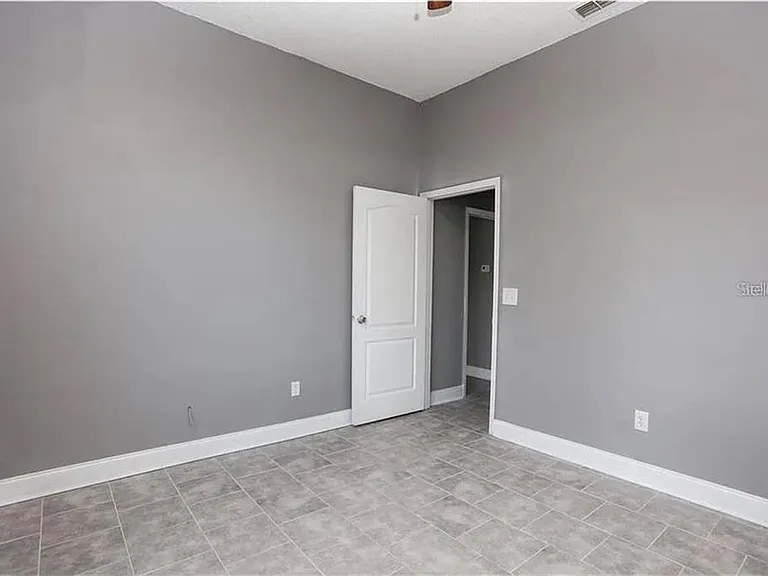 12834 Woodbury Glen Dr — Photo 3