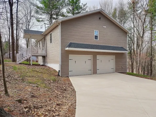 2007 Reservoir St, Binghamton, NY 13903