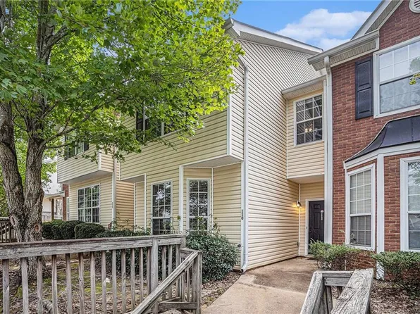 110 NW Hawkeye Ln, Conyers, GA 30012