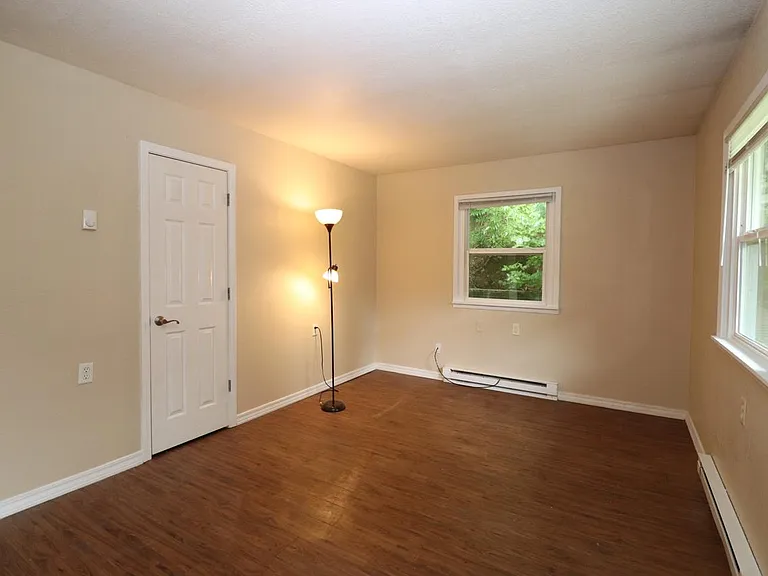 23053 Main St #14 — Photo 8